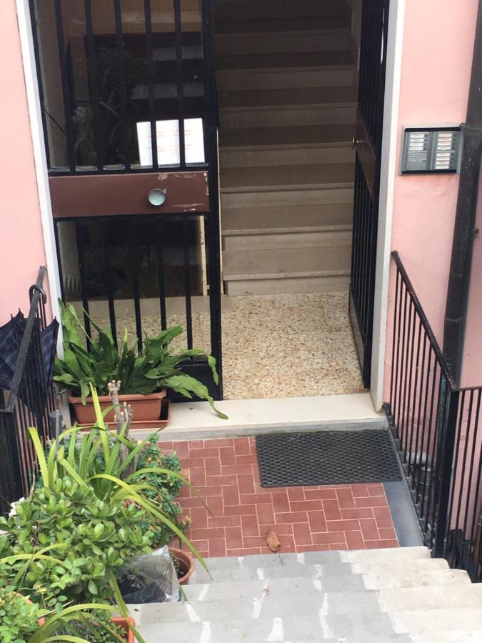 Bilocale Alle 5 Terre Monterosso 200M From The Beach مونتيروسّو ال ماري المظهر الخارجي الصورة